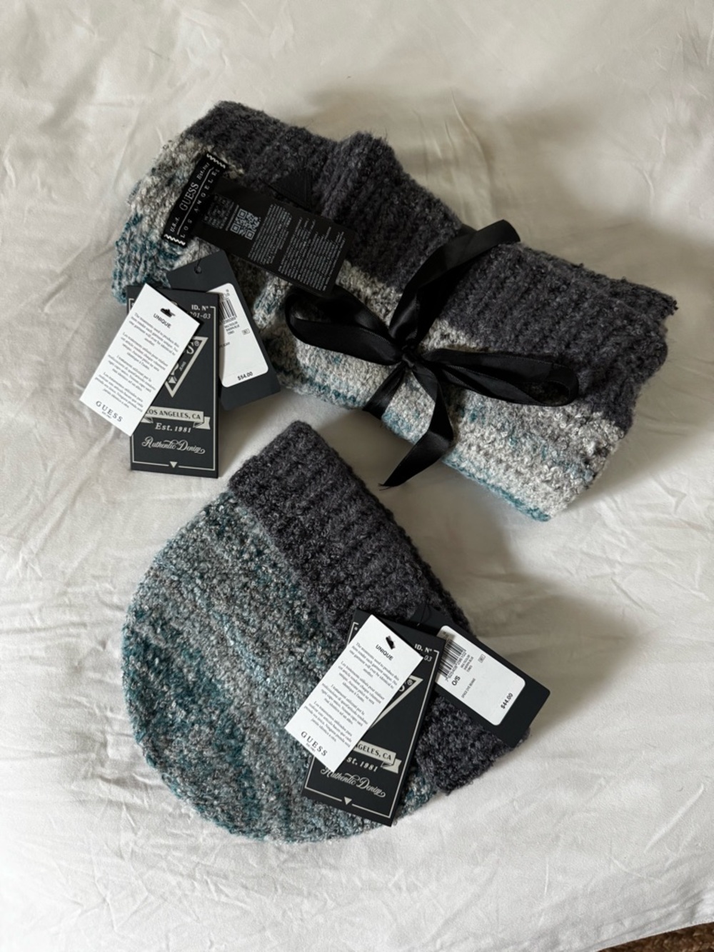 Guess Gray and Teal Gradient Knit Beanie & Scarf Set